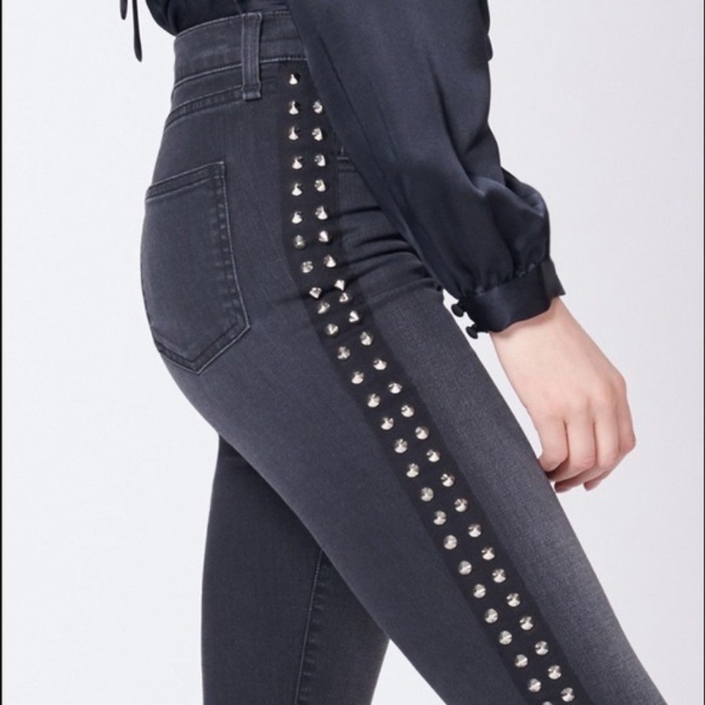 VERONICA BEARD Carolyn Boot Studded Frayed Jeans - Picture 2 of 7